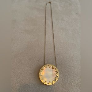 House of Harlow 1960 mother of pearl sunburst necklace